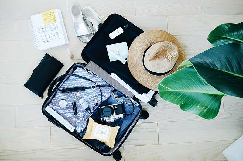 Destacada - 5 cosas que no deben faltar en tu maleta de viajes