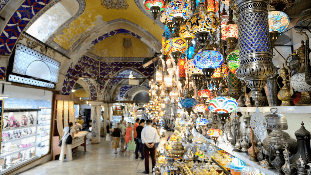 DESTACADA El gran Bazar de Estambul 1024x576 - Los atractivos de la antigua Constantinopla, Estambul