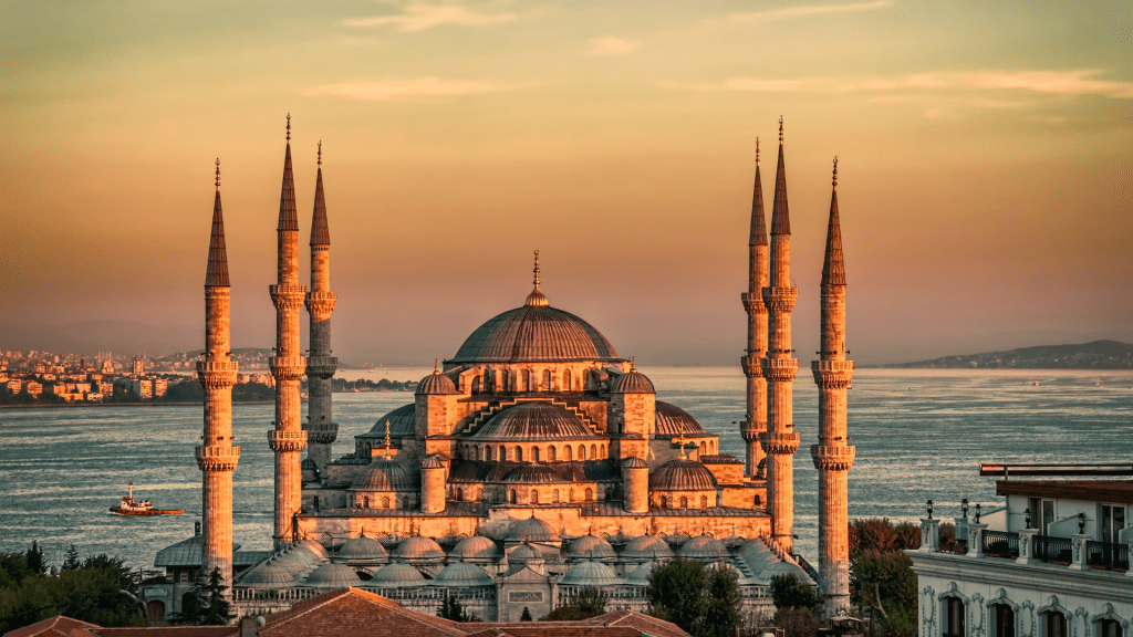 Mezquitas de Estambul 1024x576 - Los atractivos de la antigua Constantinopla, Estambul