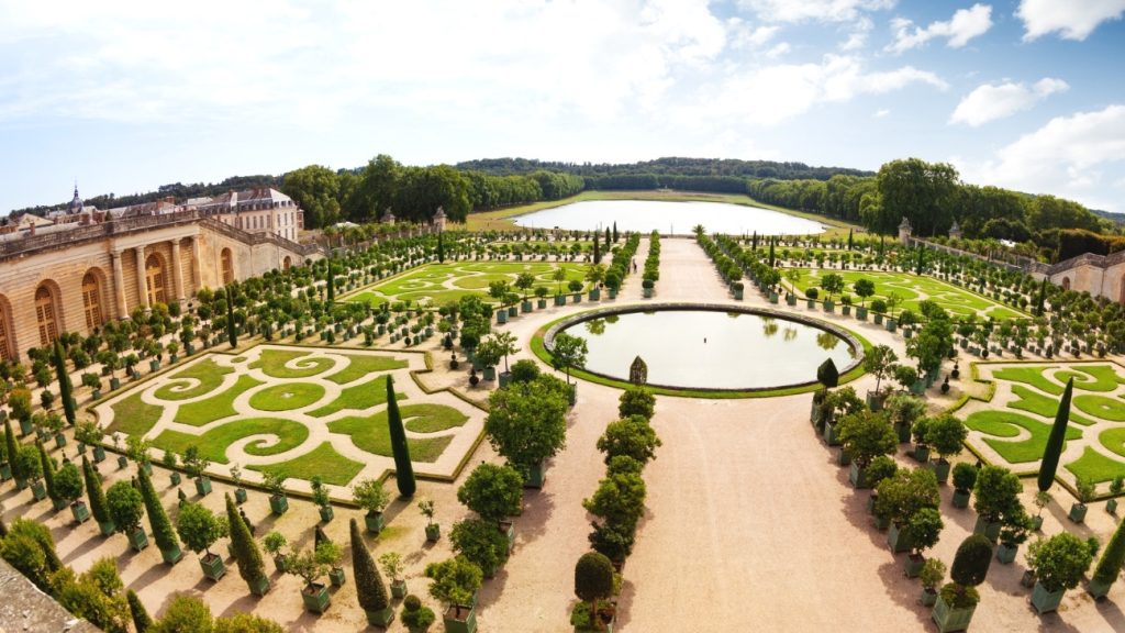 Palacio de Versalles Agencia de Viajes 1024x576 - Tres Razones Para Visitar La Ciudad Del Amor: París