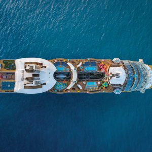 Oasis of the Seas 2 300x300 - ¡Crucero por el Caribe Este!