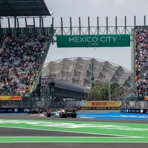 Formula 1 corriendo en mexico